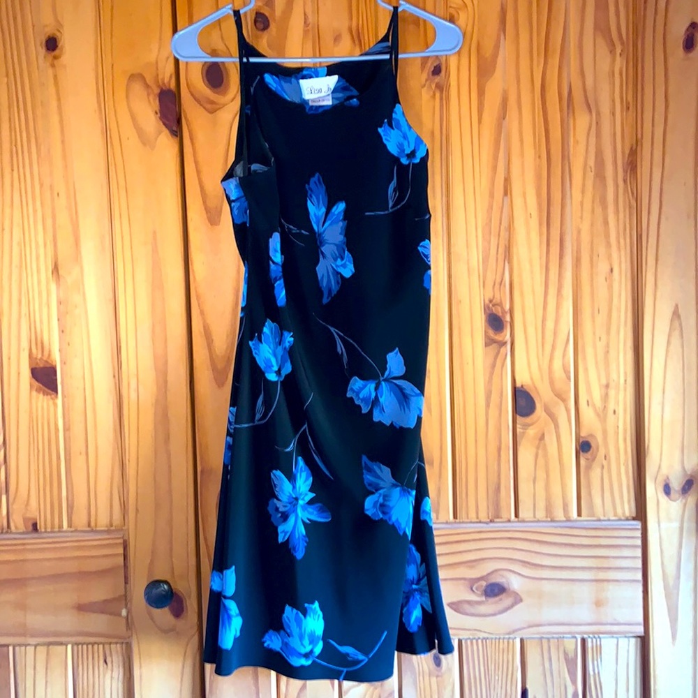 Lisa Jo Dress